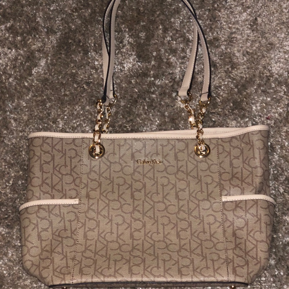 Calvin Klein Shoulder Bag